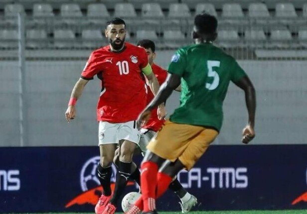 تألق صلاح ومرموش في معسكر منتخب مصر: خطوة نحو الإبداع الرياضي