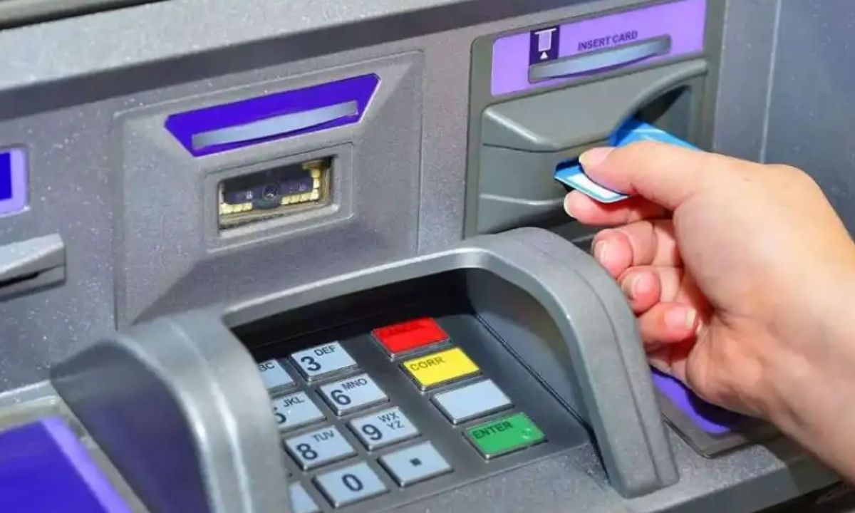 البطاقة ابتلعتها الماكينة؟ خطوات آمنة وسريعة لإنقاذ الفيزا بدون قلق 5 البطاقة ابتلعتها الماكينة؟ خطوات آمنة وسريعة لإنقاذ الفيزا بدون قلق