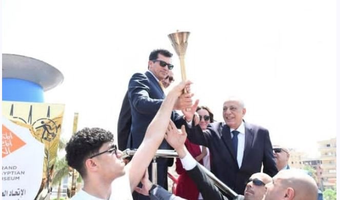 رئيس الوزراء يشعل حماس بطولة أولمبياد الشركات
