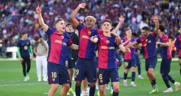 لامين يامال يقود هجوم برشلونة في دوري الأبطال 2025-2026