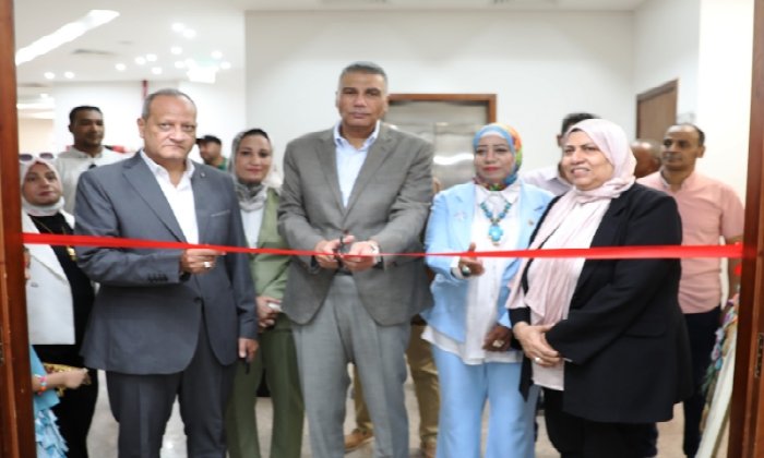 محافظ أسوان يشارك ويكرم في احتفالية وفاء النيل للمرة الأولى
