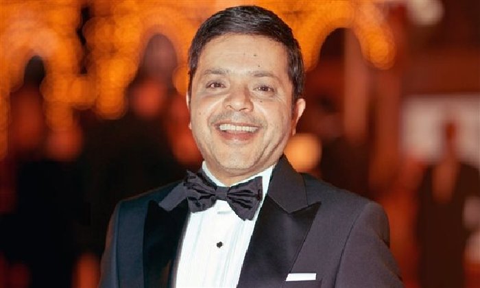 محمد هنيدي: تتويج نجم الكوميديا في مهرجان الإسكندرية المسرحي