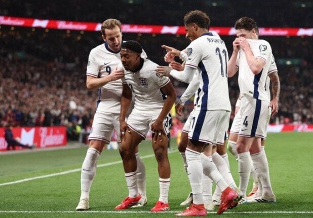 نجم إنجلترا يفاجئ الجميع بتصريح مثير حول تأهل المنتخب لكأس العالم