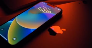 آبل تستعد لتطبيق قانون التحقق من العمر في تكساس مطلع يناير المقبل