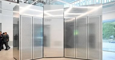 الصين تطلق خادم ذكاء اصطناعي بكفاءة عالية يقلل استهلاك الطاقة 90% 1 الصين تطلق خادم ذكاء اصطناعي بكفاءة عالية يقلل استهلاك الطاقة 90%